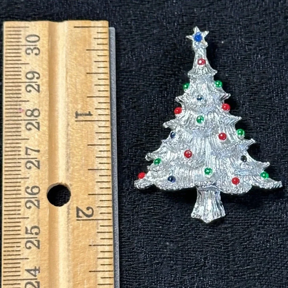 Vintage Gerry's Christmas Tree Brooch‎ Silver Tone Rhinestone Holiday Pin